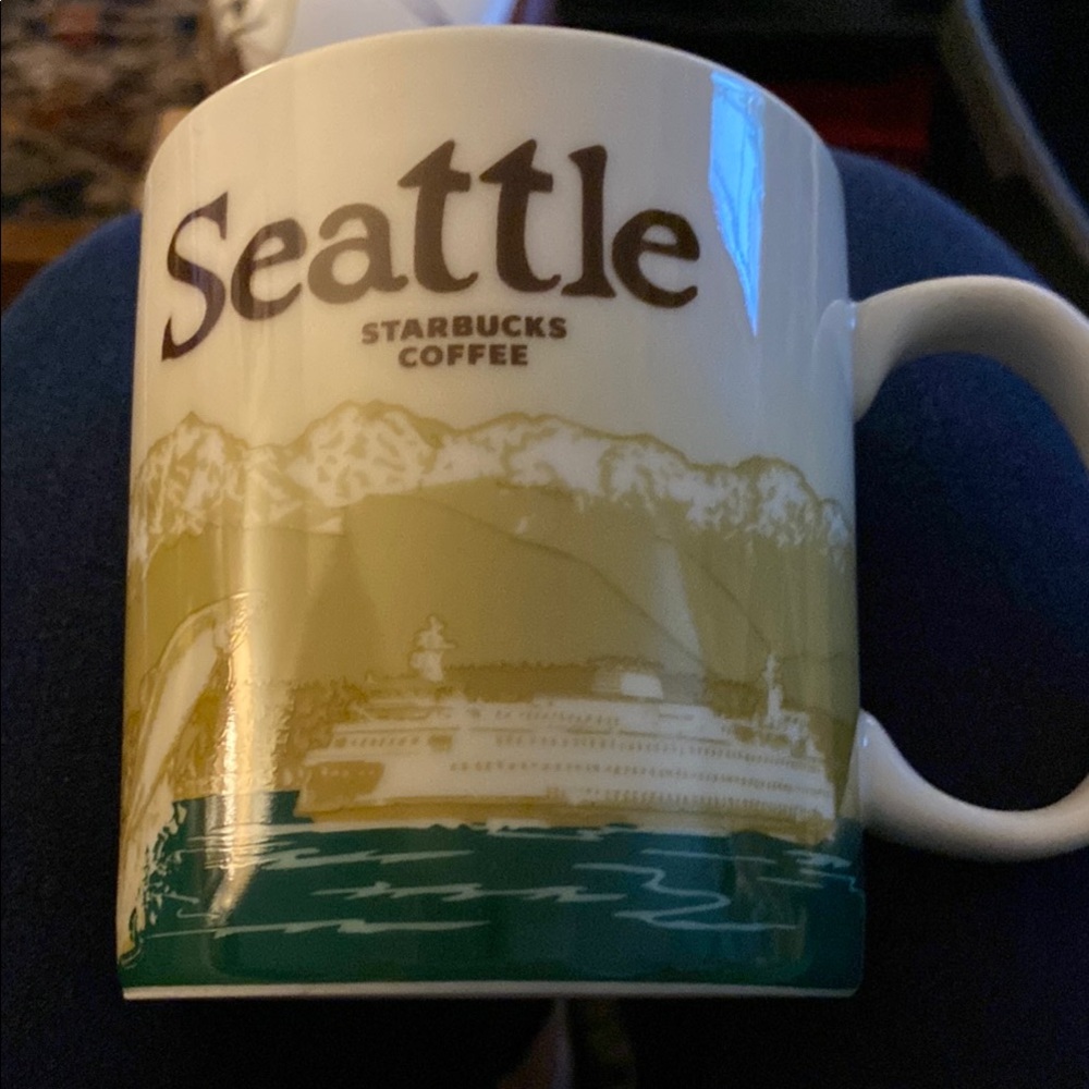 Starbucks Green and White Seattle Cityscape Mug